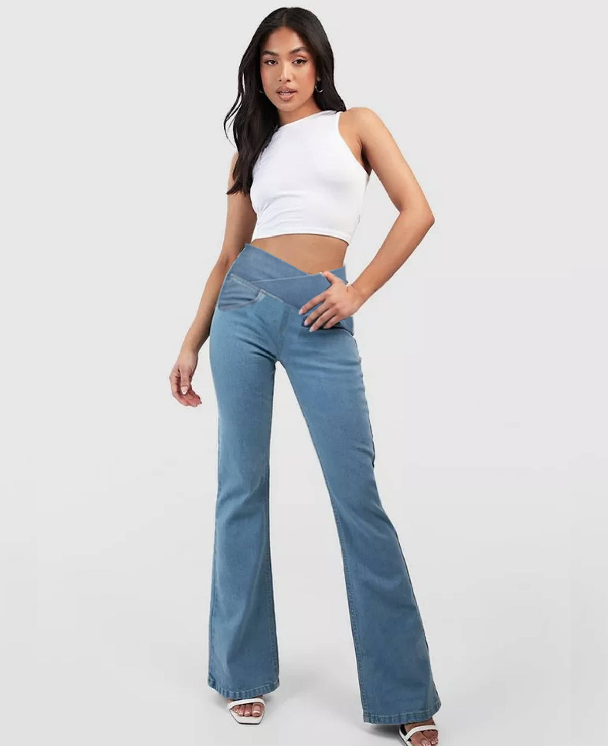 Calça Jeans de Cintura Alta Cruzada - Frete Grátis